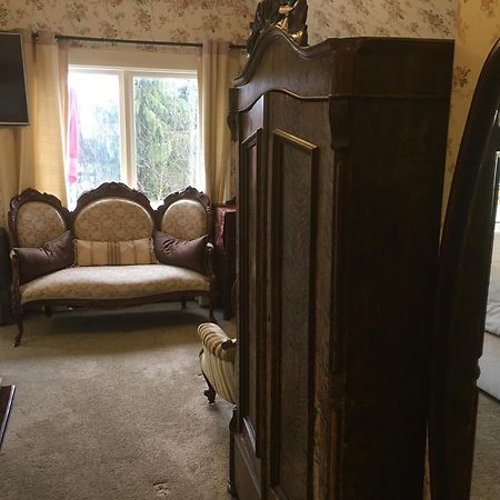 Haterleigh Heritage Inn Victoria Extérieur photo