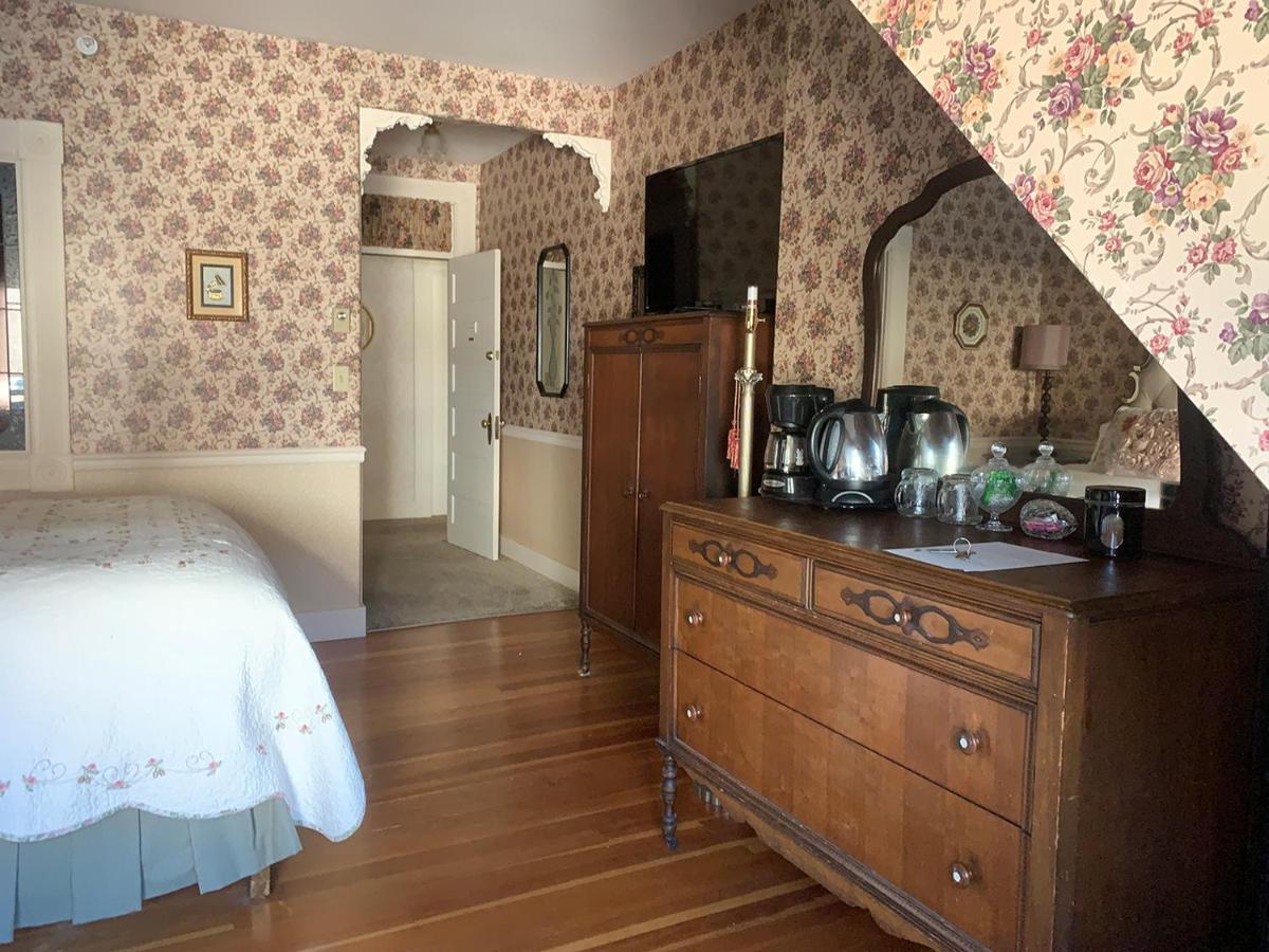 Haterleigh Heritage Inn Victoria Extérieur photo