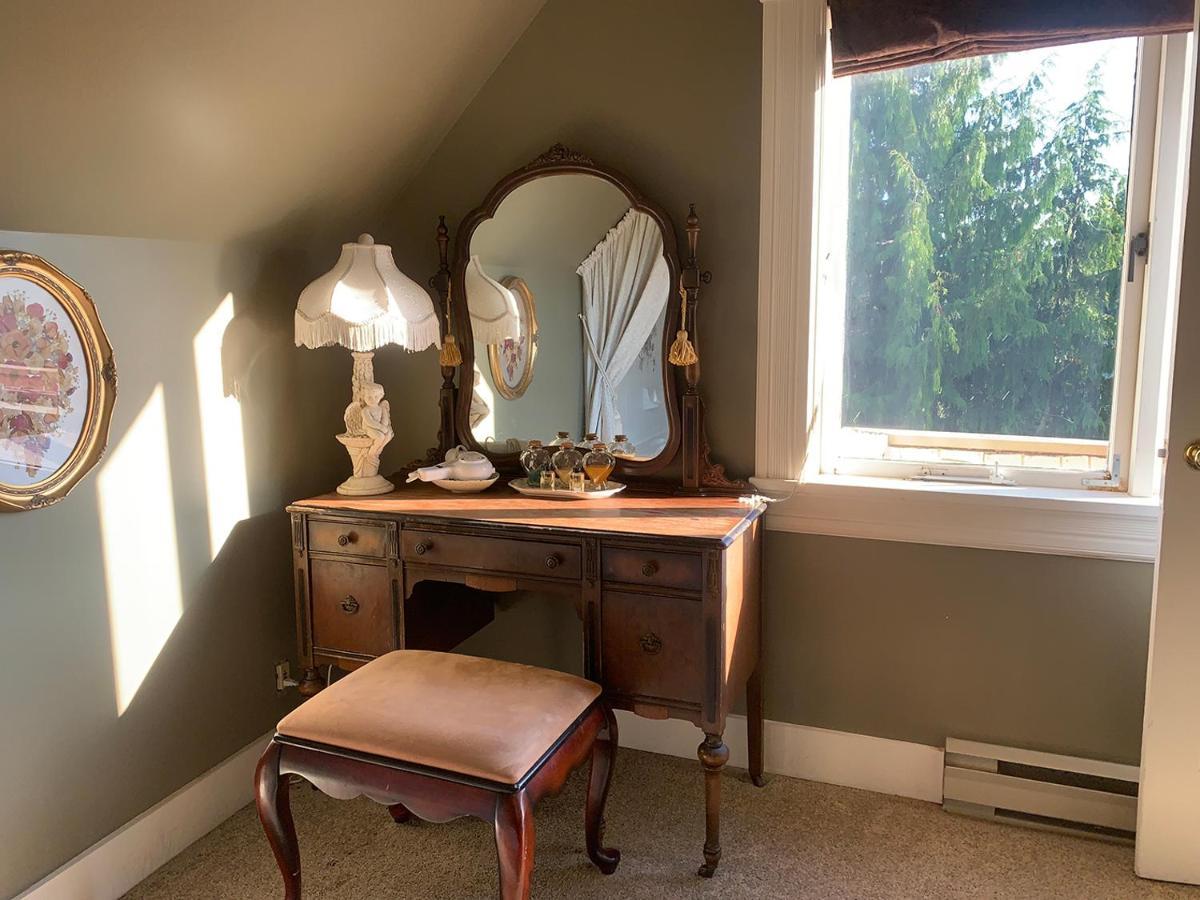 Haterleigh Heritage Inn Victoria Extérieur photo