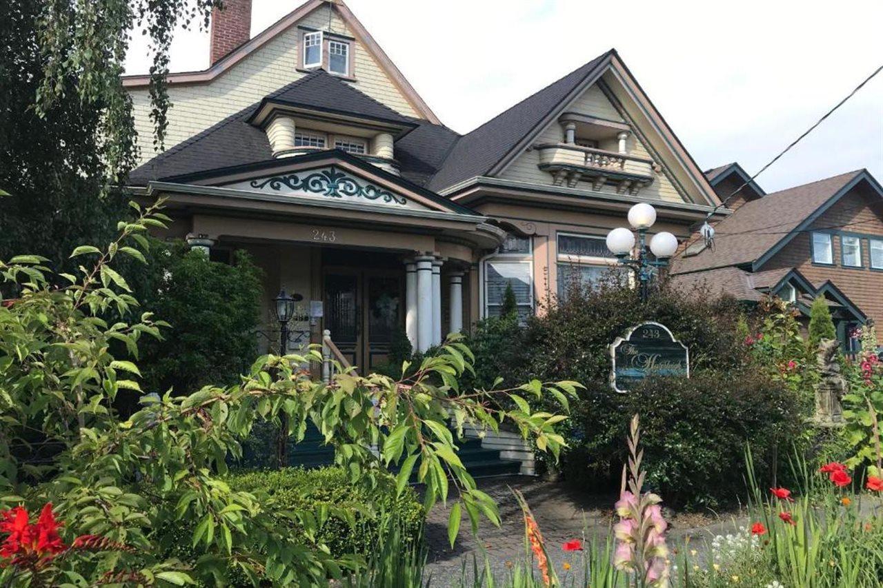 Haterleigh Heritage Inn Victoria Extérieur photo