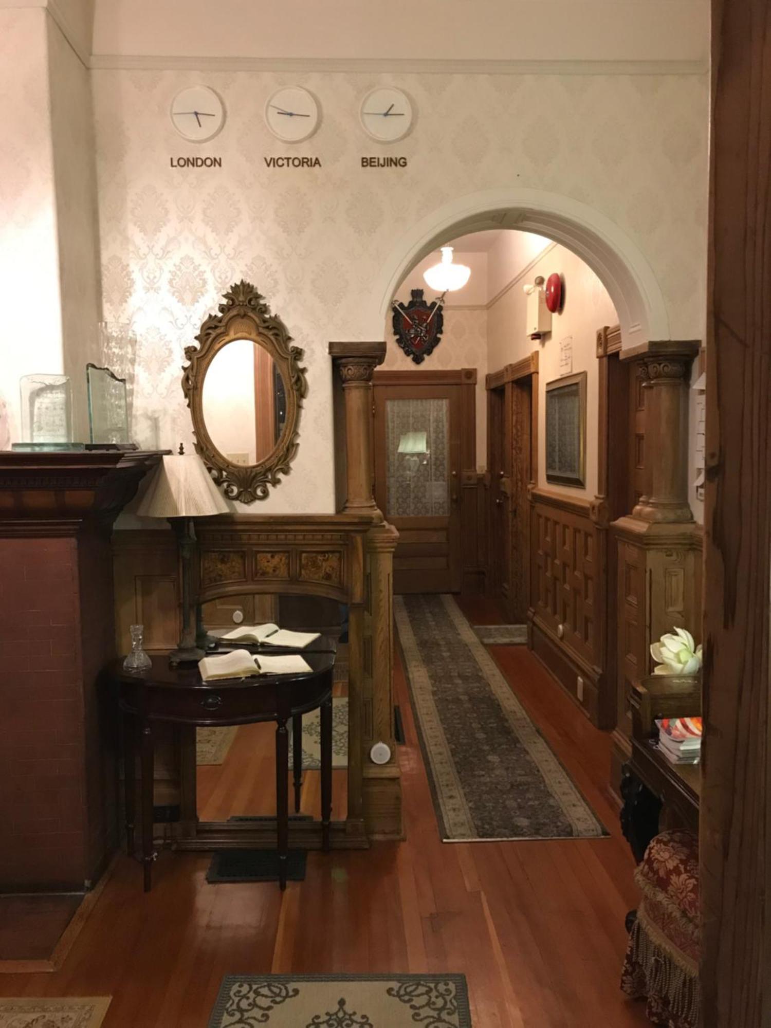 Haterleigh Heritage Inn Victoria Extérieur photo